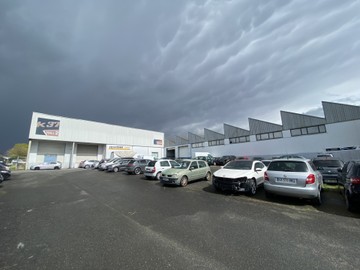 logistics - Activités / Bureaux À Vendre - featured