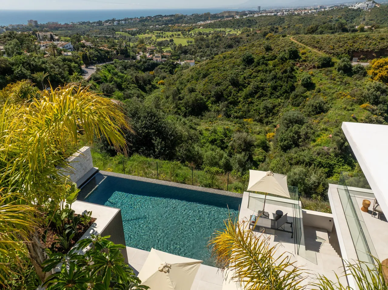 living - 616m² house / villa with 129m² terrace for sale in East Marbella - gallery - 2