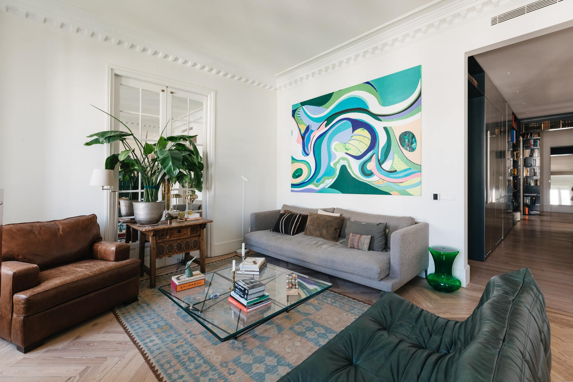 living - 238m² apartment for rent in Jerónimos, Madrid - gallery thumbnail - 7