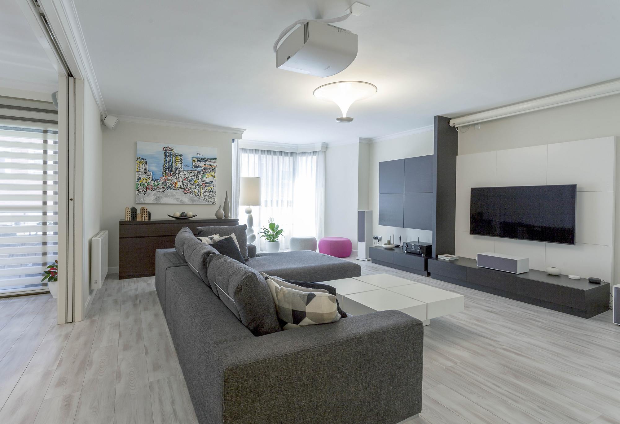 living - 259m² apartment for rent in Extramurs, Valencia - gallery - 3