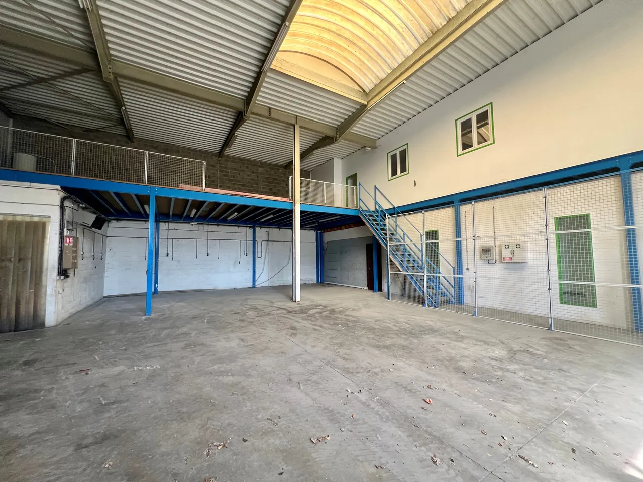 logistics - Activités / Bureaux À Louer - gallery - 2