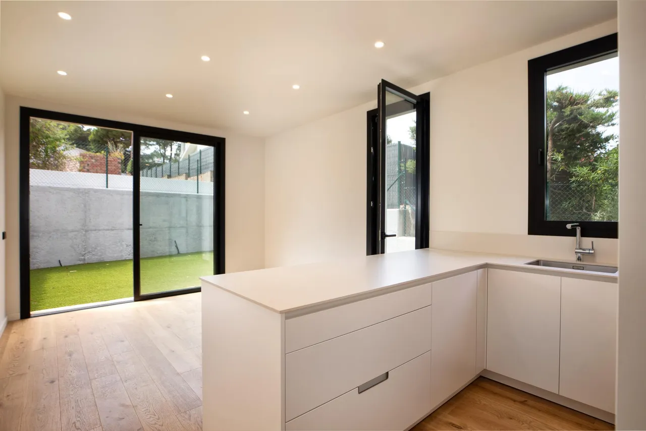living - Piso de 57m² con 105m² de jardín en venta en Palamós - gallery - 3