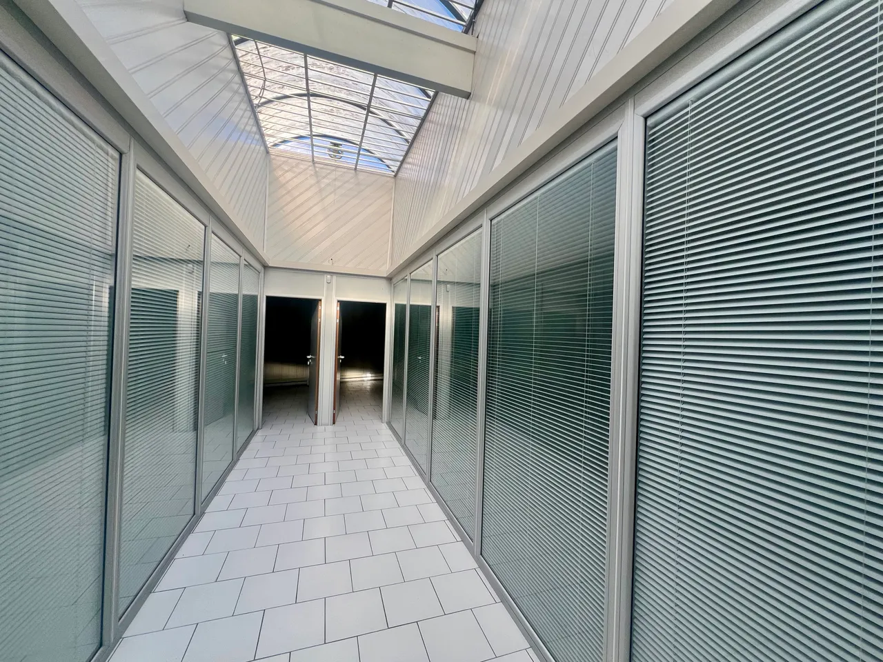 logistics - Activités / Bureaux À Louer - gallery - 7