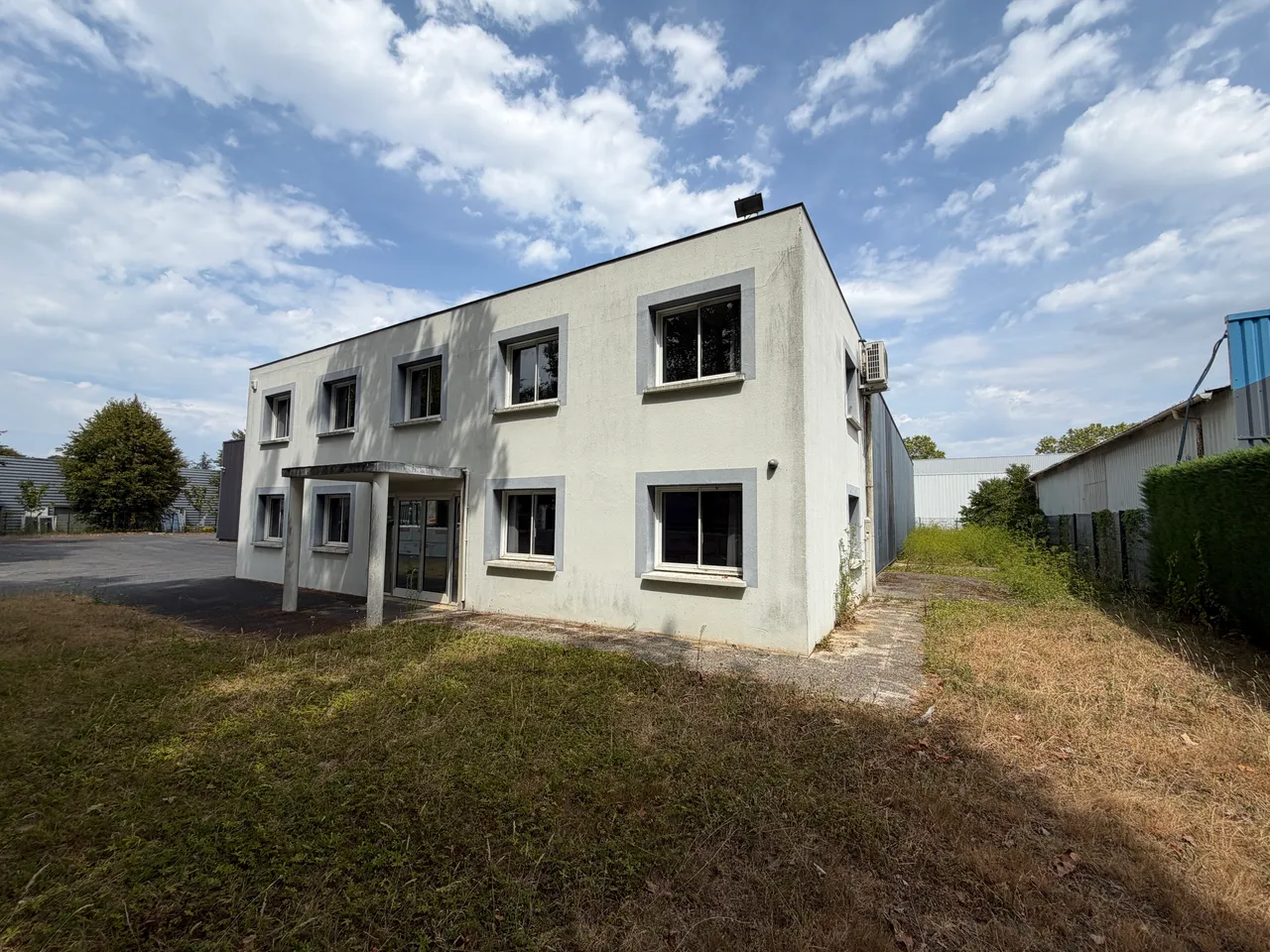 logistics - Activity Facility For Rent - gallery - 2