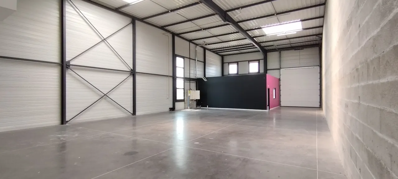 logistics - Activités / Bureaux À Louer - gallery - 4