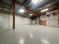 logistics - Activités / Bureaux À Louer - gallery thumbnail - 3