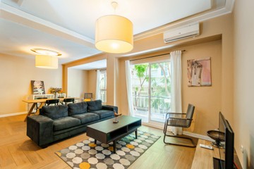 living - 132m² apartment with 12m² terrace for sale in El Mercat - featured