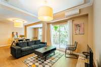 living - 132m² apartment with 12m² terrace for sale in El Mercat - gallery thumbnail - 1