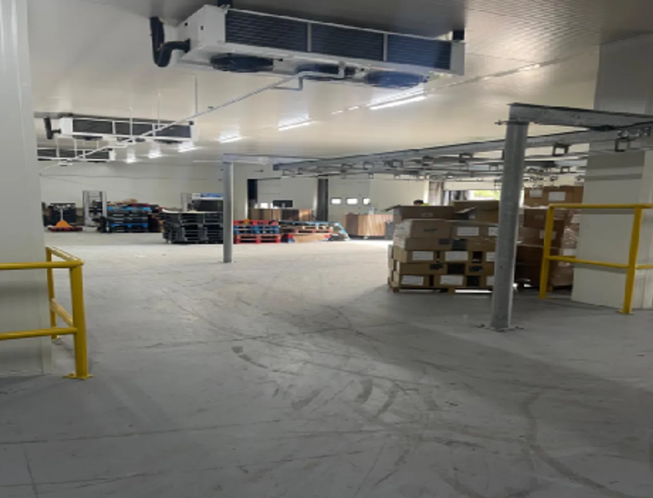 logistics - Light Industrial Premises / Offices For Rent - gallery - 2
