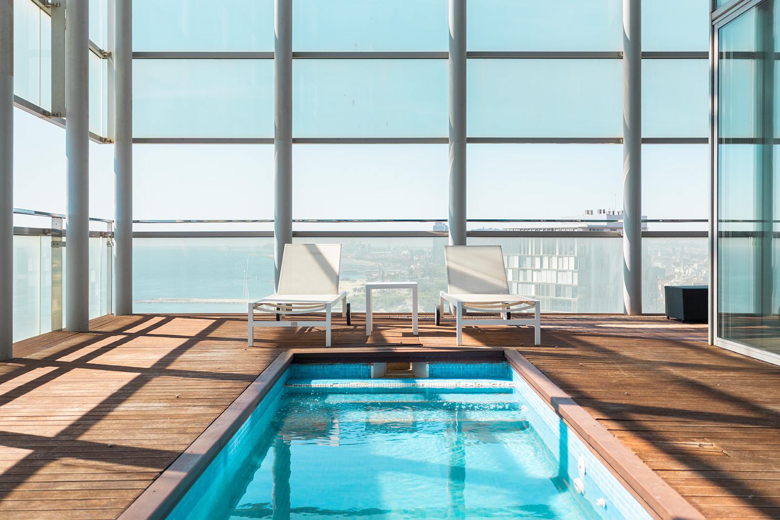 living - Ático de 163m² con 108m² terraza en alquiler en Diagonal Mar - gallery thumbnail - 2