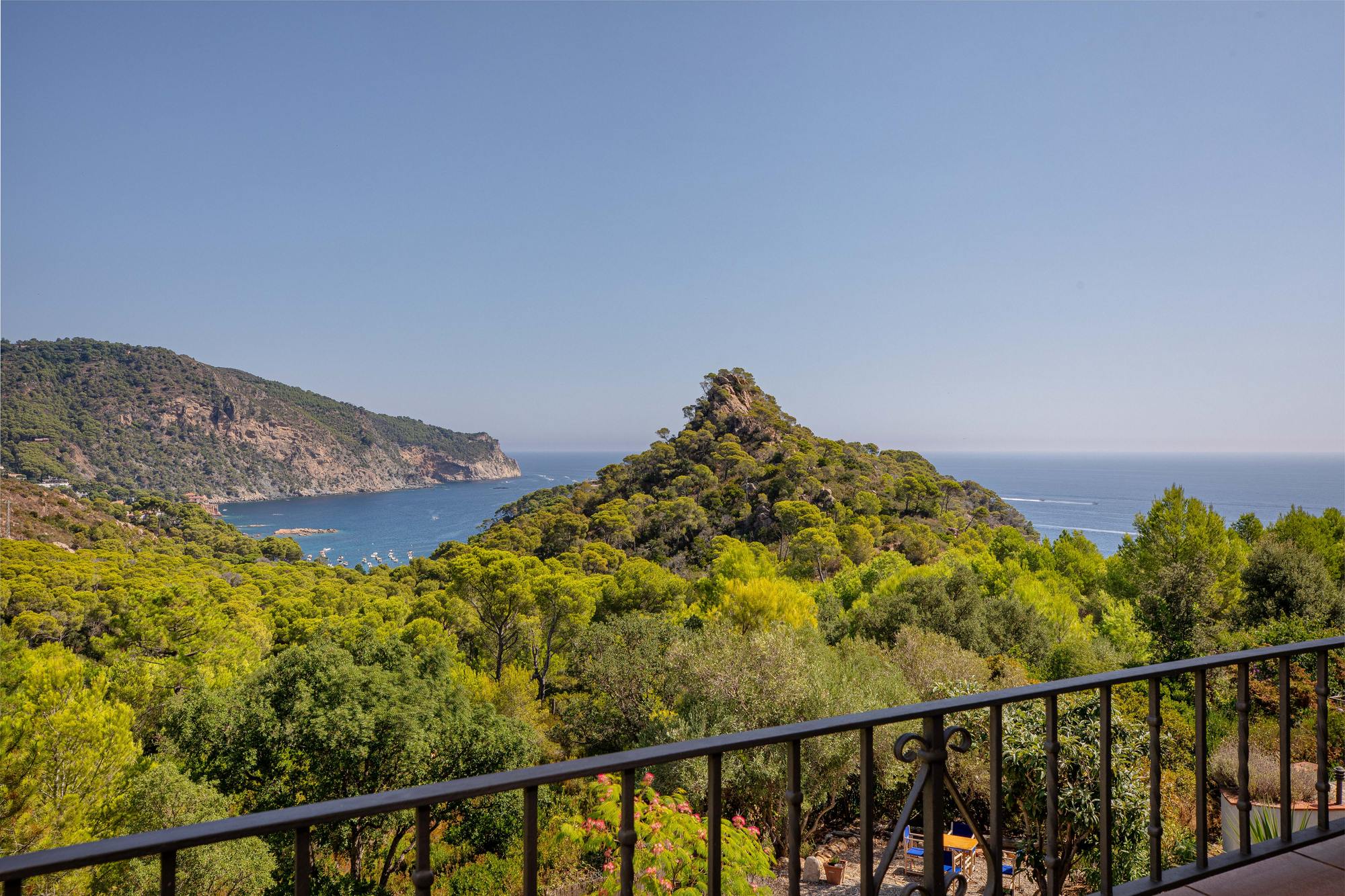 living - Casa / villa de 415m² en venta en Aiguablava, Costa Brava - gallery thumbnail - 9
