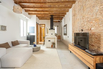 living - 80m² apartment for sale in Gótico, Barcelona - featured