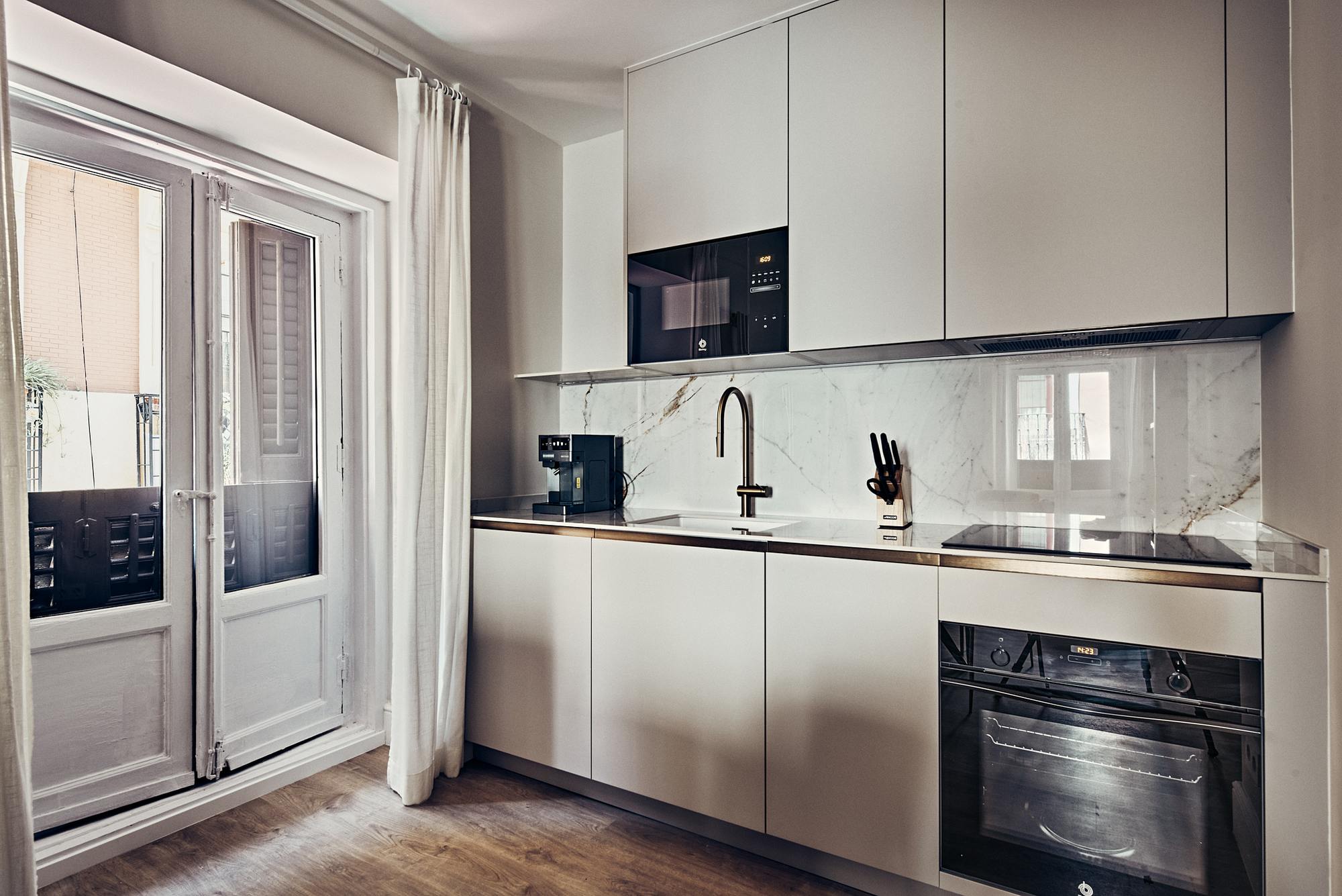 living - Piso de 68m² en venta en Sol, Madrid - gallery - 7