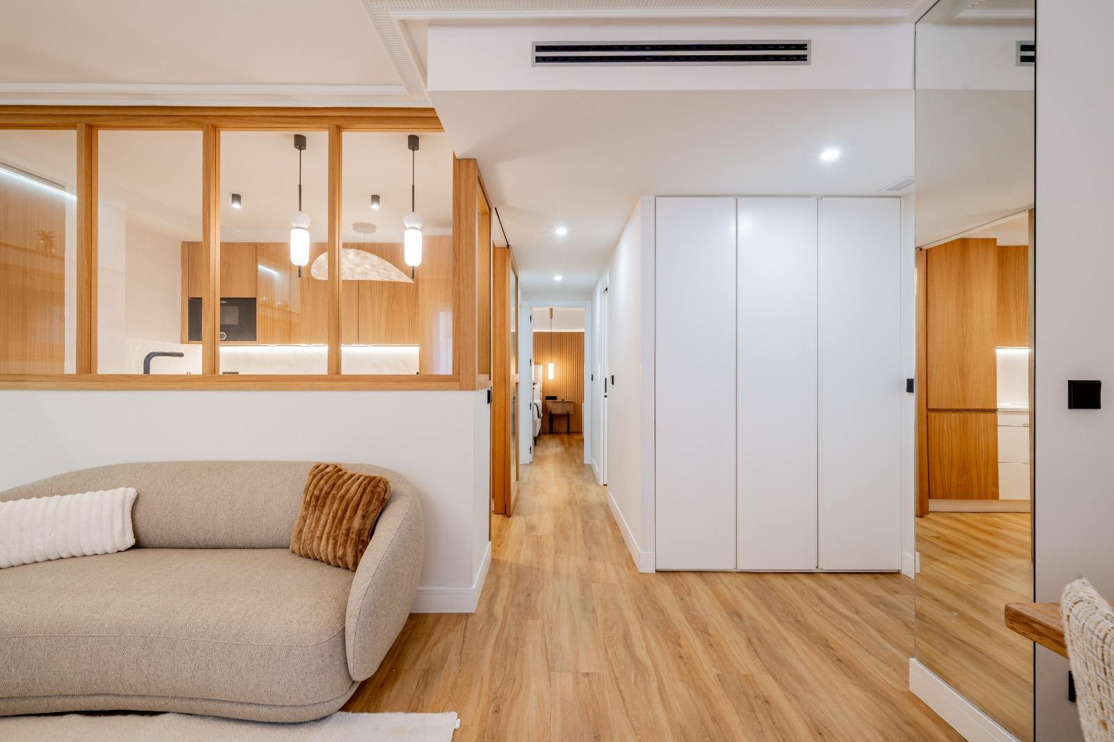 living - Piso de 103m² en alquiler en Recoletos, Madrid - gallery thumbnail - 5