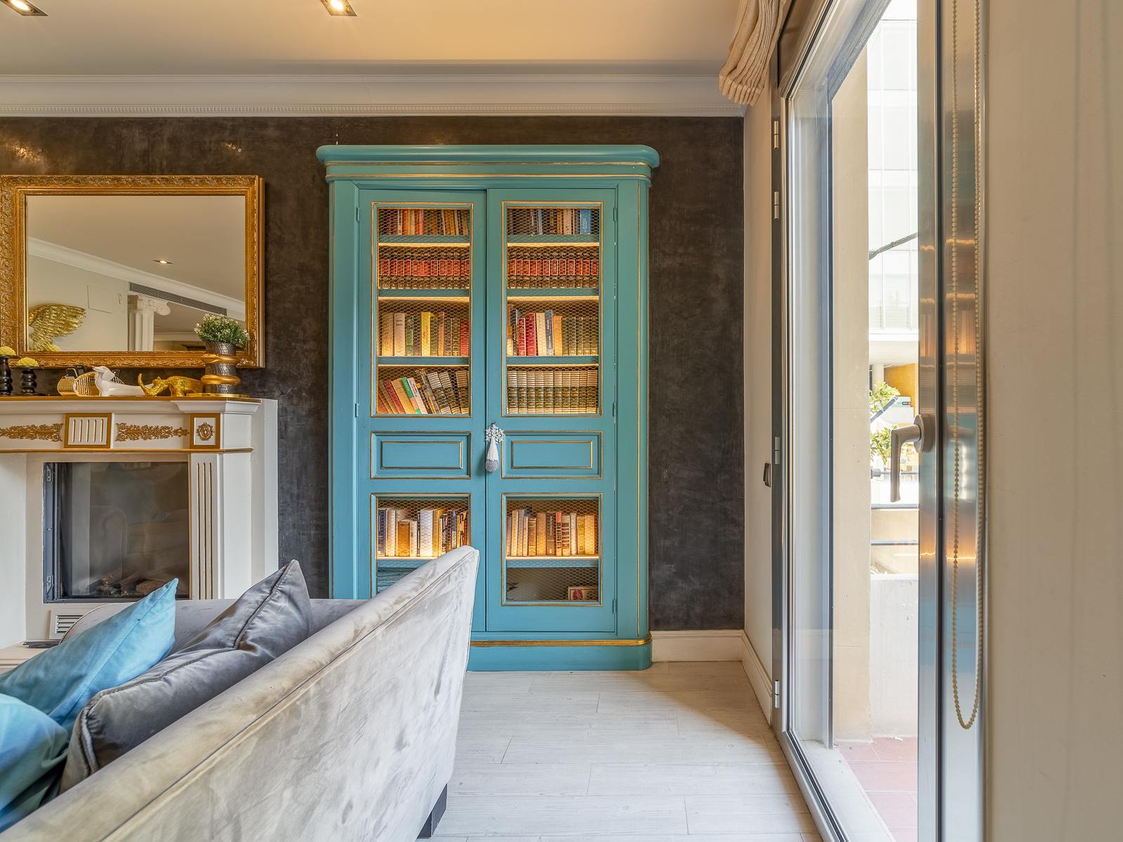 living - Piso de 195m² en venta en Eixample Izquierdo, Barcelona - gallery thumbnail - 6
