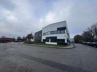 logistics - Activités / Bureaux À Louer - gallery thumbnail - 3