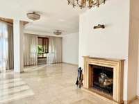 living - Piso de 186m² en venta en Palma de Mallorca, Islas Baleares - gallery thumbnail - 3