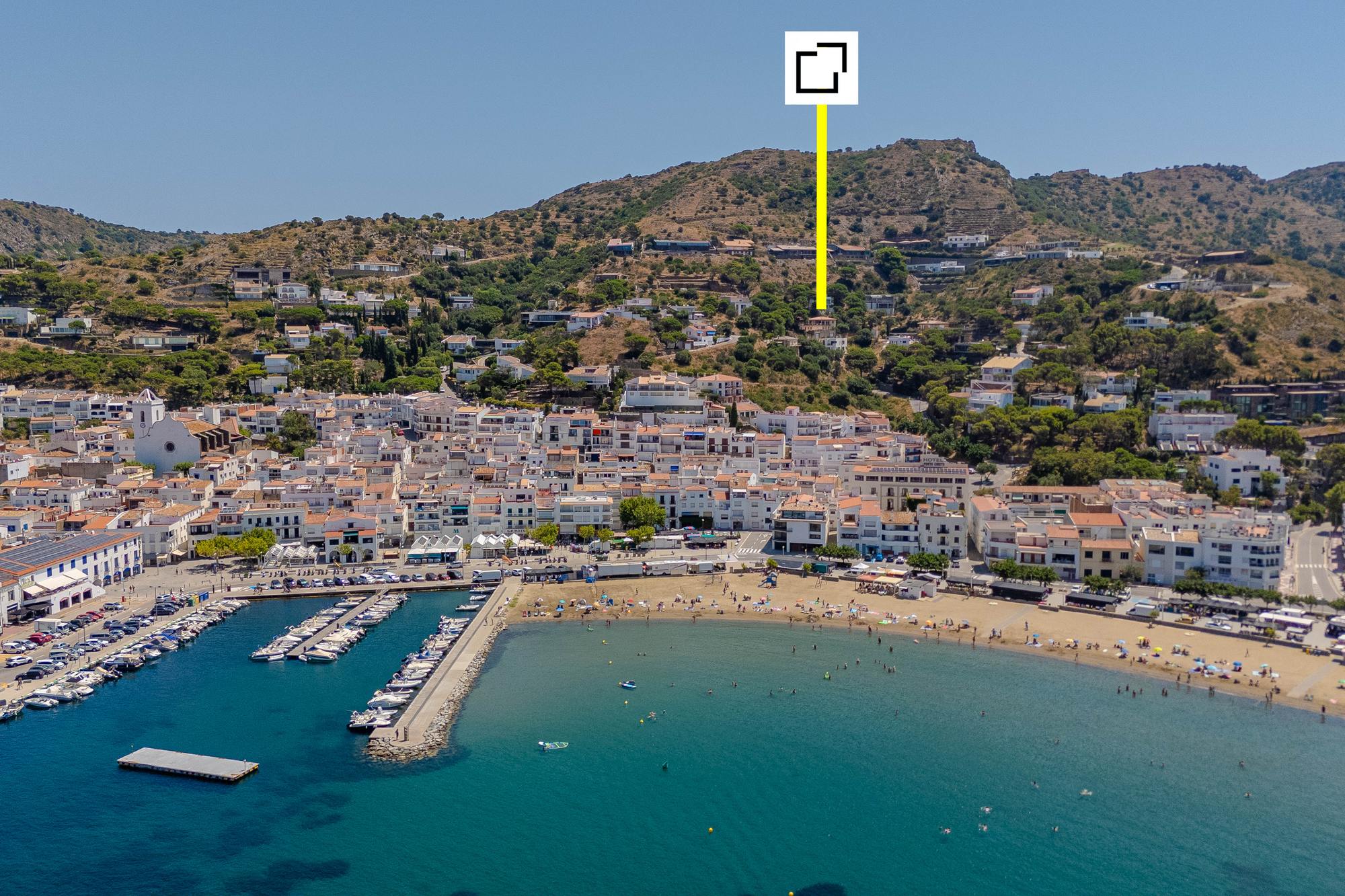 living - Casa / villa de 605m² en venta en El Port de la Selva - gallery thumbnail - 4