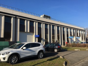 logistics - Activités / Bureaux À Louer - featured