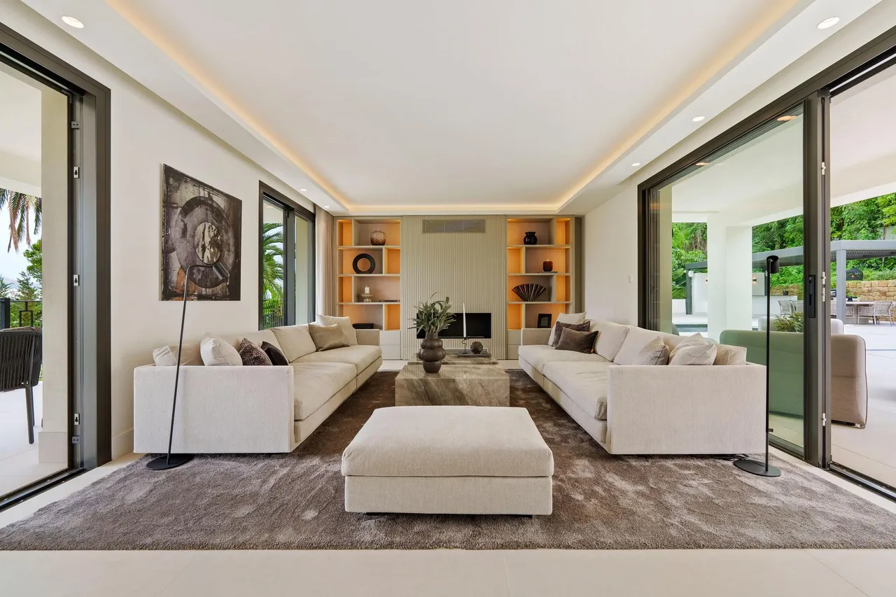 living - Casa / villa de 648m² con 300m² terraza en venta en Nueva Andalucía - gallery - 4