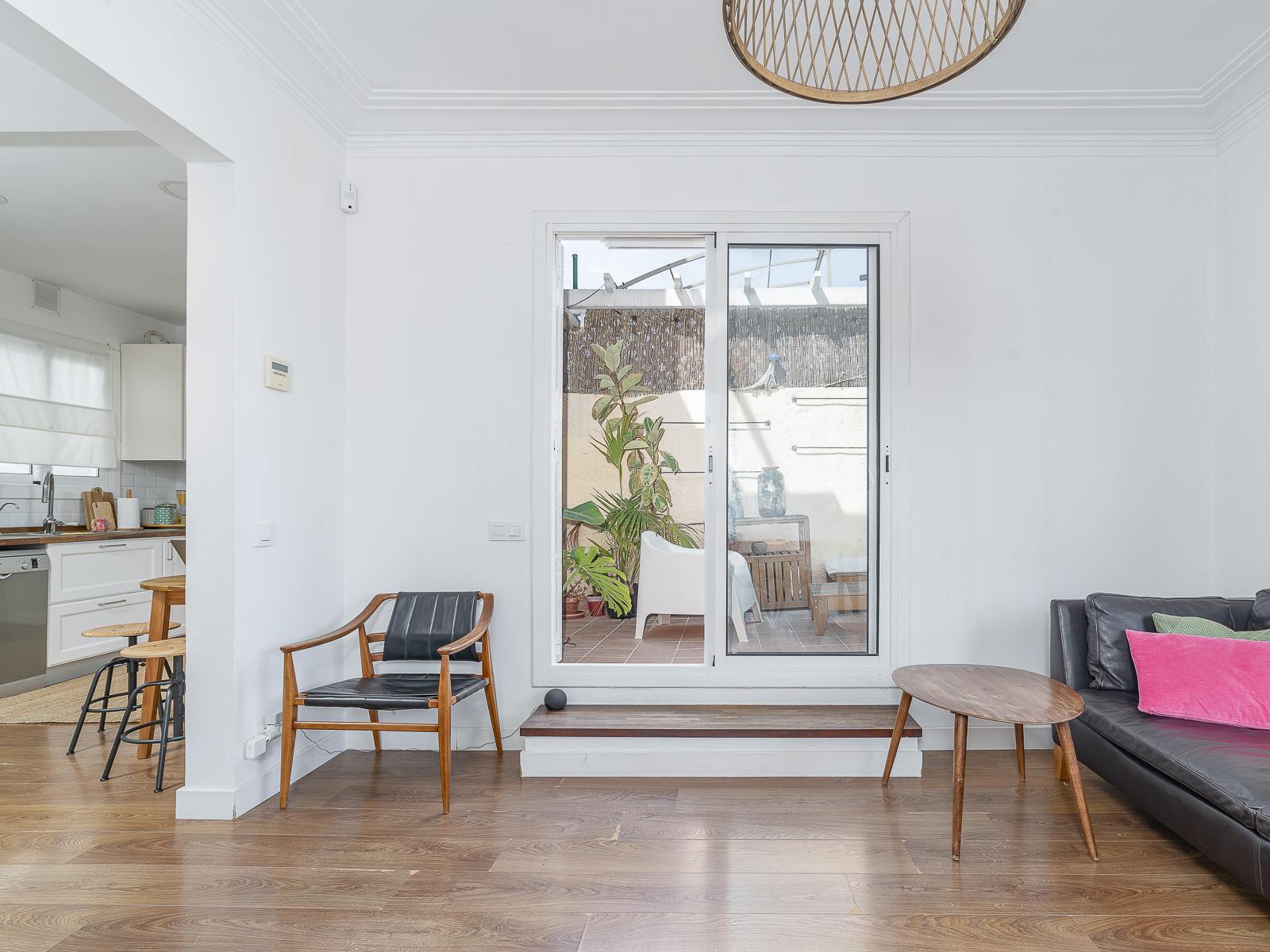 living - Ático de 88m² con 13m² terraza en venta en Eixample Derecho - gallery - 3