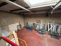 logistics - Activités / Bureaux À Louer - gallery thumbnail - 7