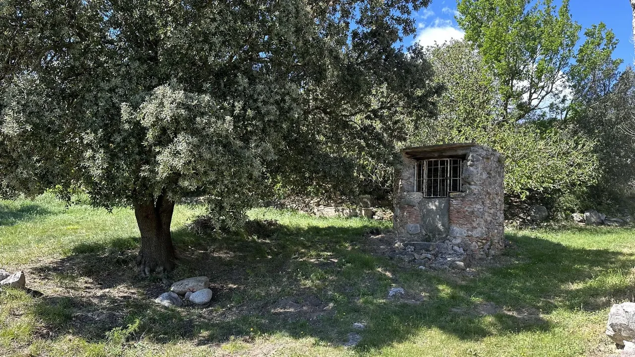 living - Casa rural de 805m² en venta en Alt Empordà, Girona - gallery - 8