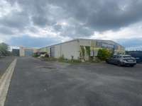 logistics - Activités / Bureaux À Louer - À Vendre - gallery thumbnail - 1