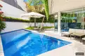 living - 560m² apartment with 300m² garden for sale in Conde de Orgaz and Piovera - gallery thumbnail - 2