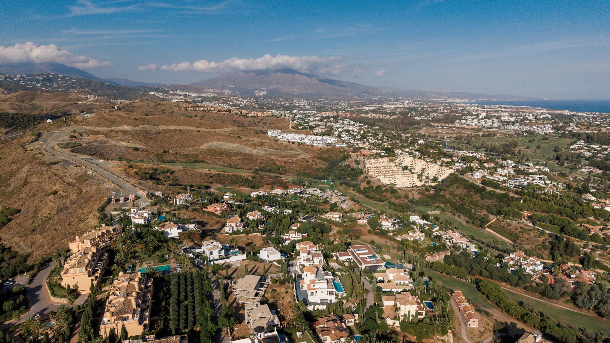 living - Parcela de 119,512m² en venta en Benahavís, Costa del Sol - gallery thumbnail - 9
