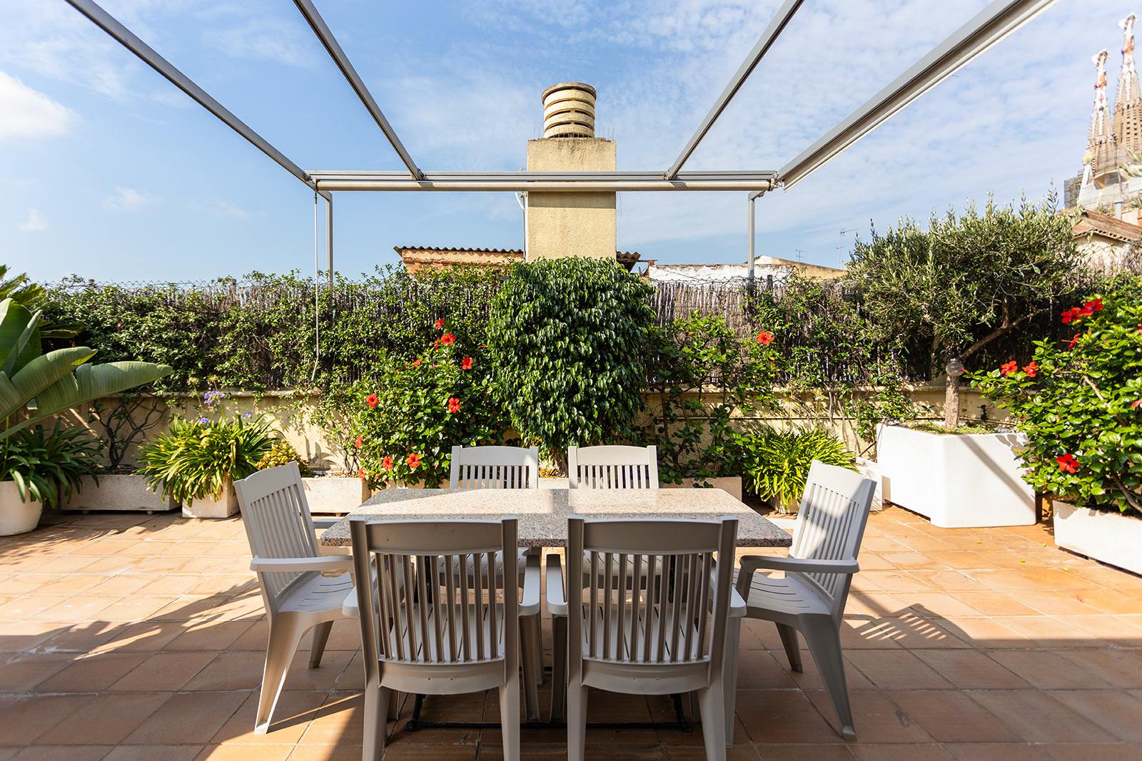living - Ático de 166m² con 84m² terraza en venta en Sagrada Família - gallery thumbnail - 5