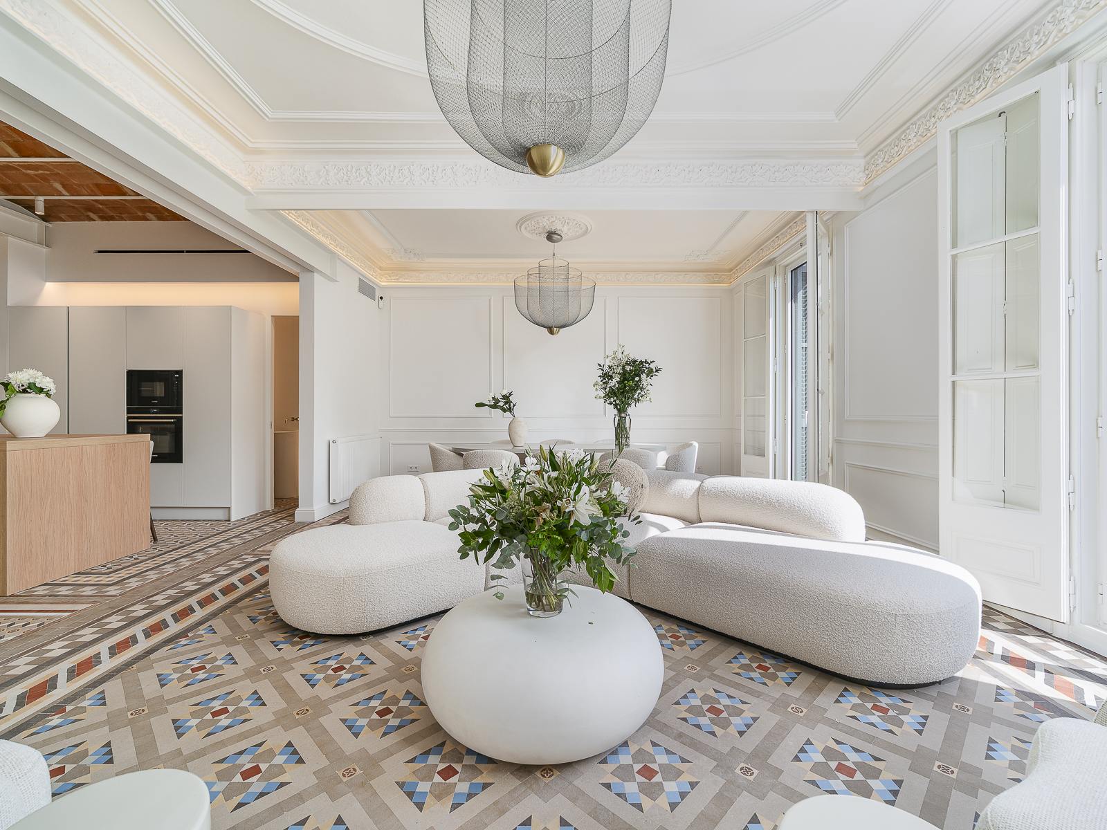 living - 215m² apartment for sale in Gràcia, Barcelona - gallery thumbnail - 1