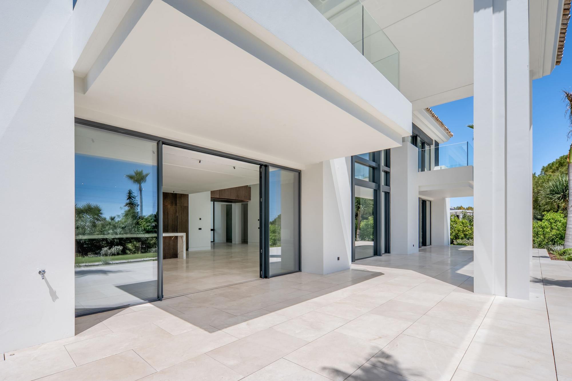 living - Casa / villa de 862m² con 202m² terraza en venta en Milla de Oro - gallery thumbnail - 7