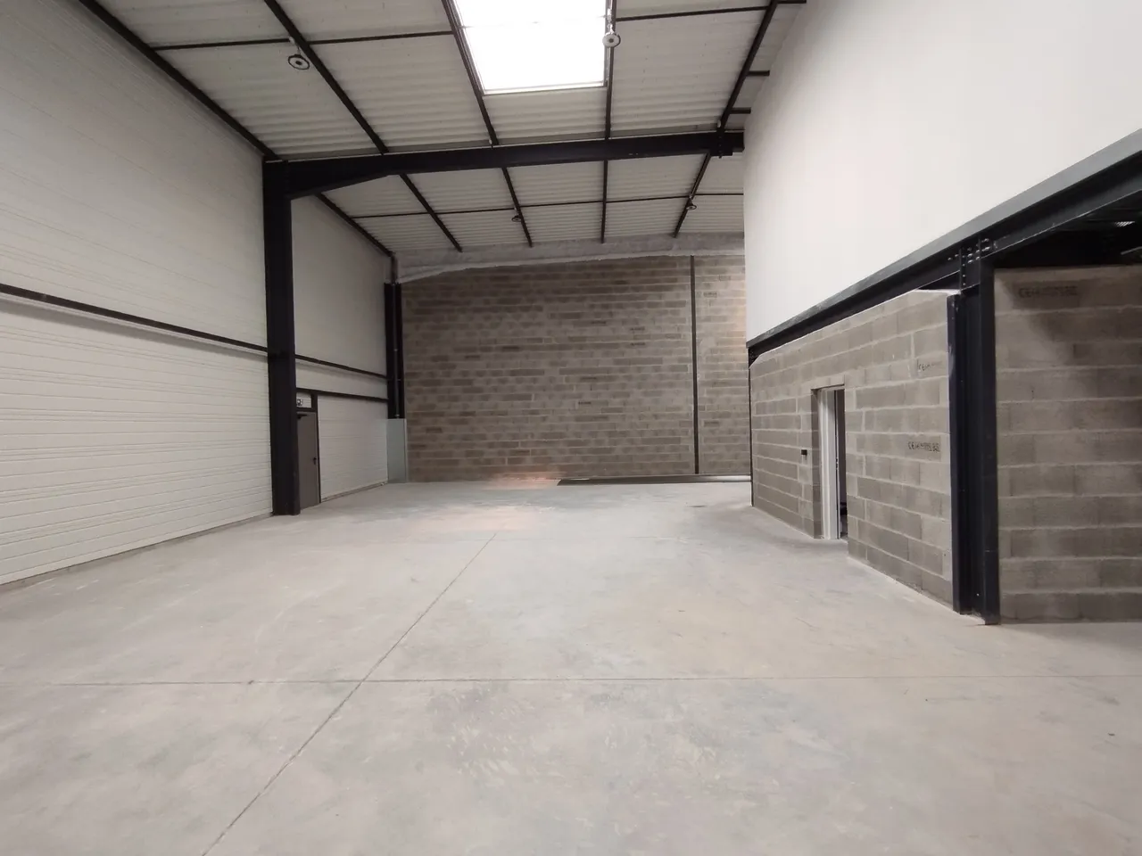 logistics - Activités / Bureaux À Louer - gallery - 4