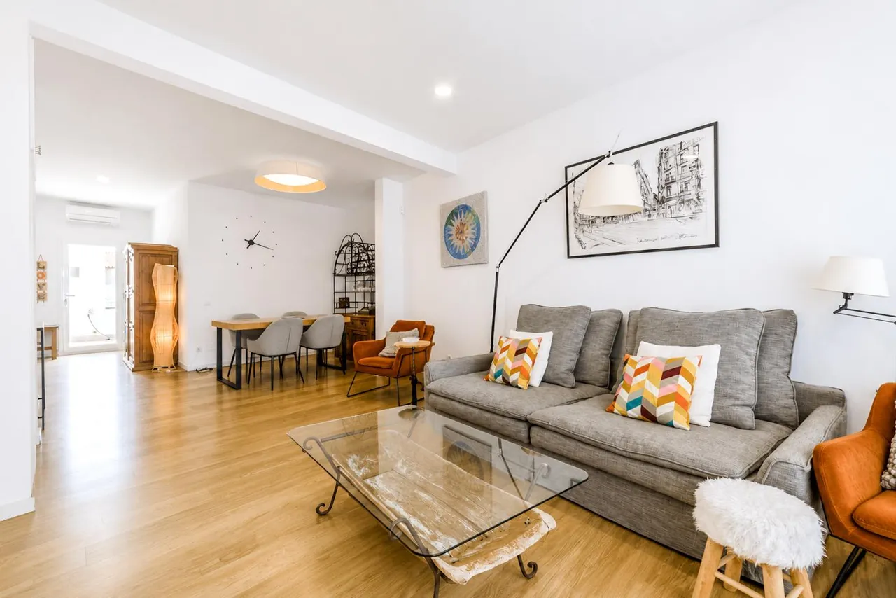 living - Ático de 111m² con 80m² terraza en venta en Sitges Town - gallery - 6