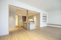 living - 197m² apartment for rent in El Pla del Remei, Valencia - gallery thumbnail - 4