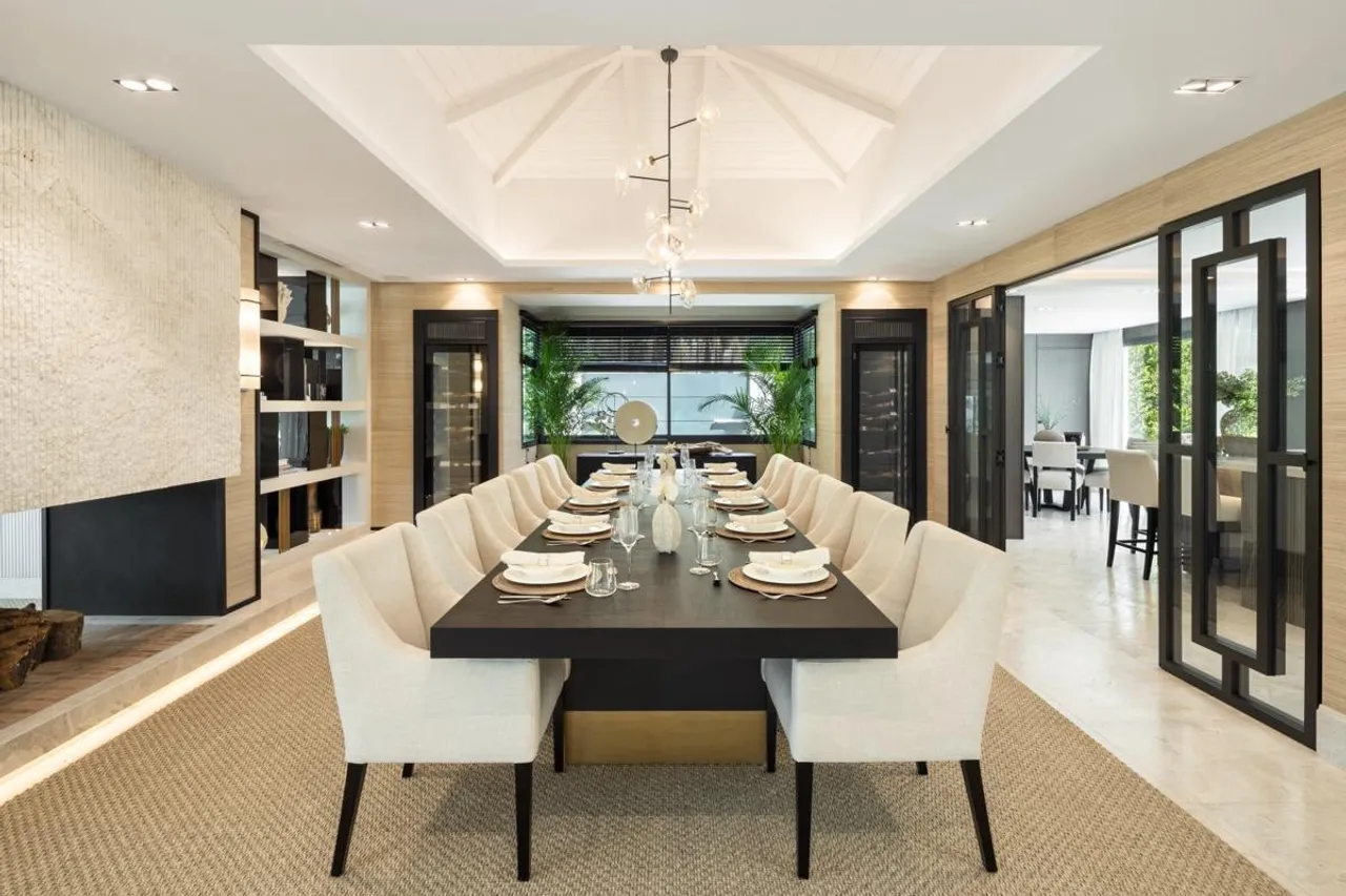 living - 1,636m² house / villa with 441m² terrace for sale in Nueva Andalucía - gallery - 9