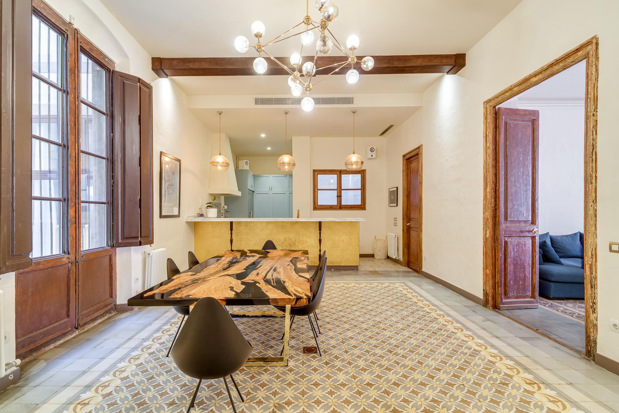 living - Piso de 389m² con 212m² terraza en venta en El Raval - gallery thumbnail - 1