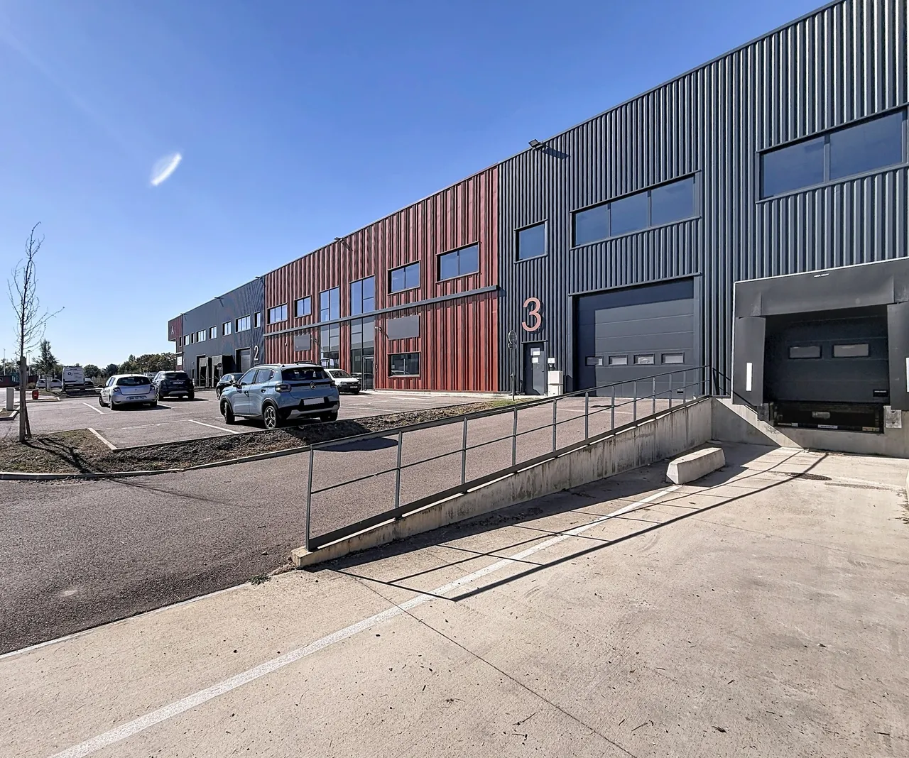 logistics - Warehouse / Offices For Rent - gallery - 5