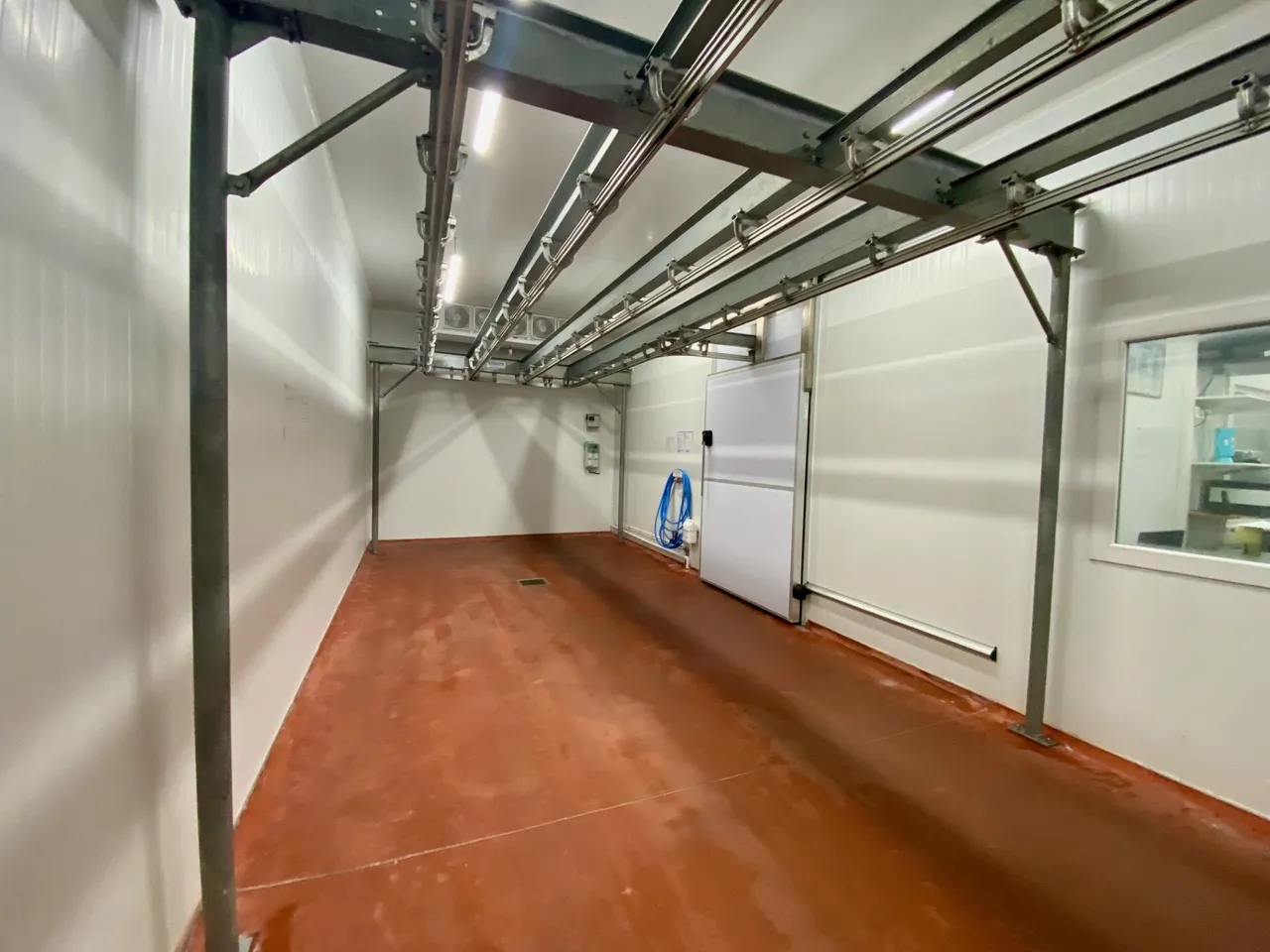 logistics - Warehouse / Offices For Sale - gallery - 2