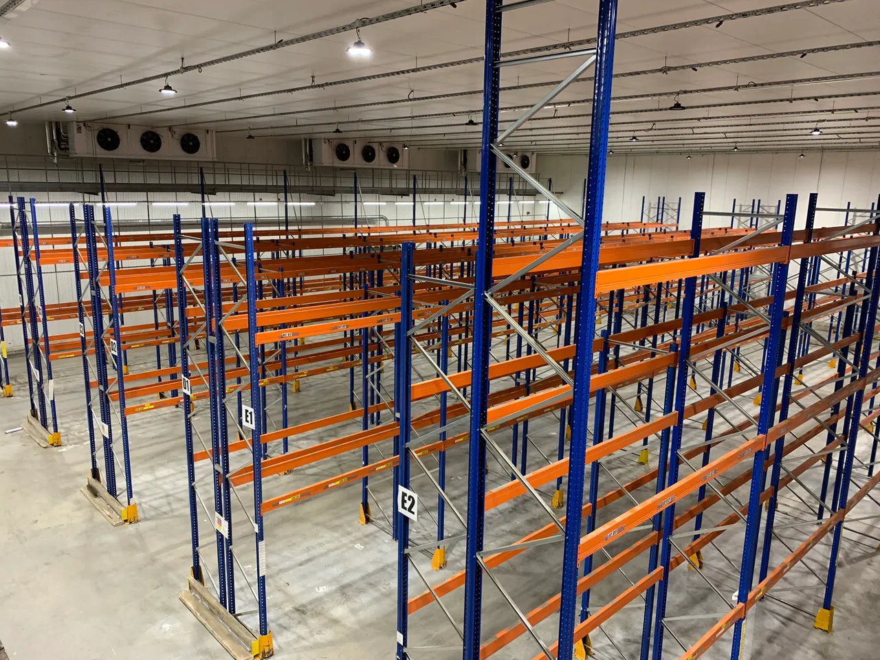 logistics - Light Industrial Premises / Offices For Rent - gallery - 2