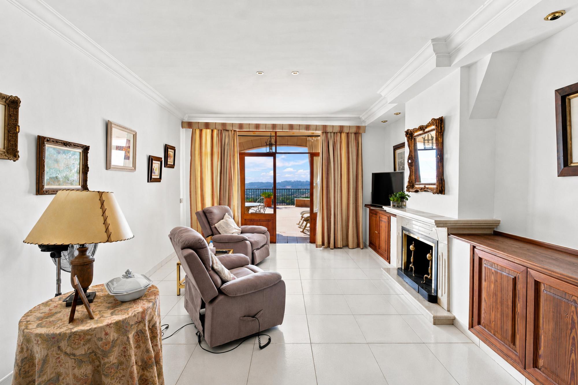 living - Casa rural de 500m² en venta en Selva, Islas Baleares - gallery - 7