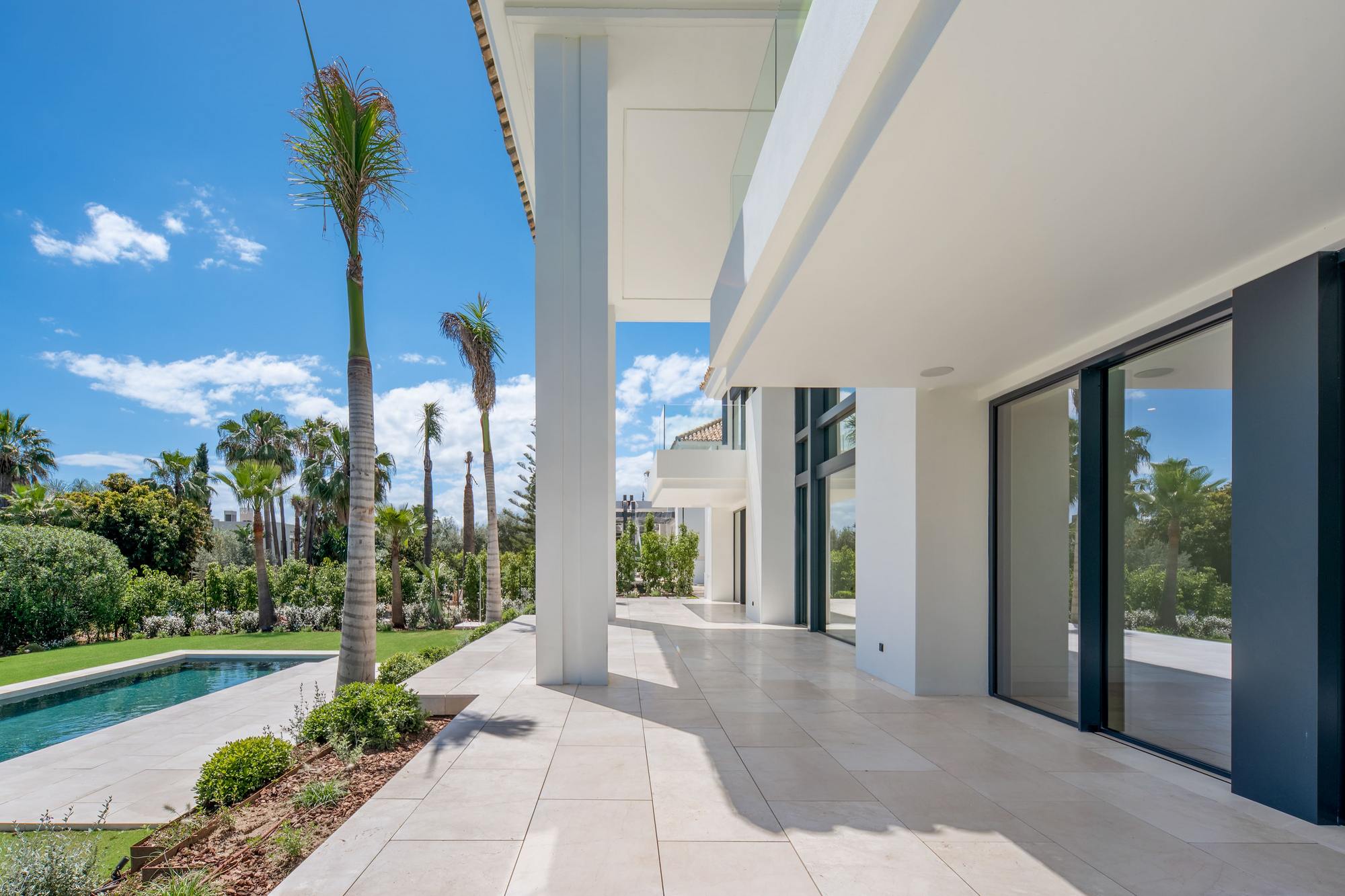 living - Casa / villa de 862m² con 202m² terraza en venta en Milla de Oro - gallery - 8