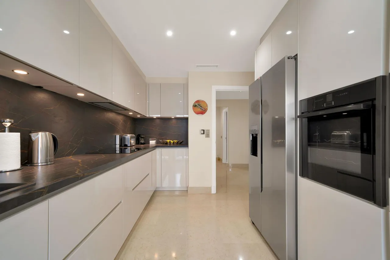 living - 169m² apartment with 50m² terrace for sale in Benahavís - gallery - 8