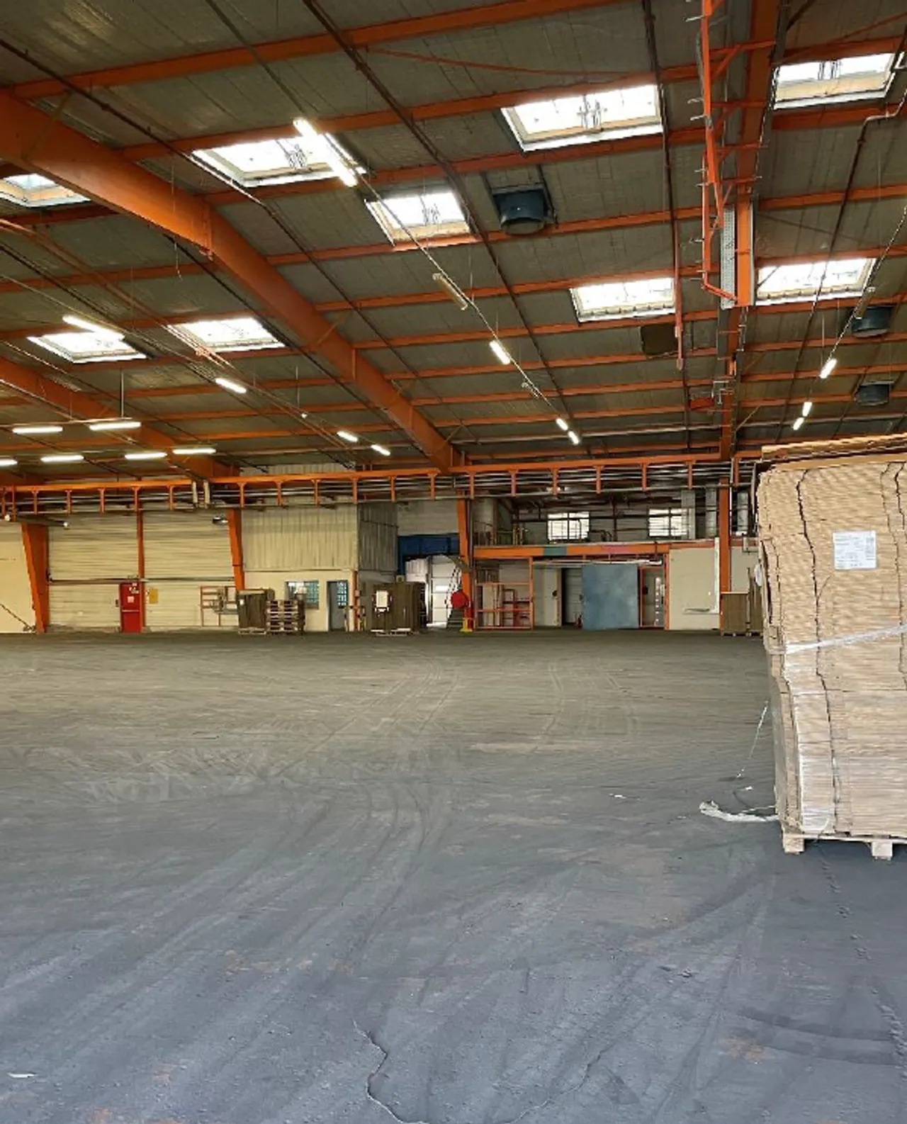 logistics - Activity Facility For Rent - gallery - 2