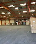 logistics - Local d’activités À Louer - gallery thumbnail - 2