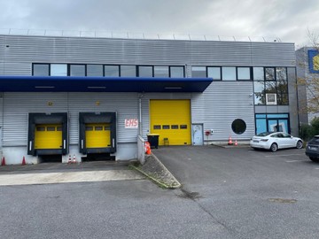 logistics - Light Industrial Premises / Offices For Rent - featured