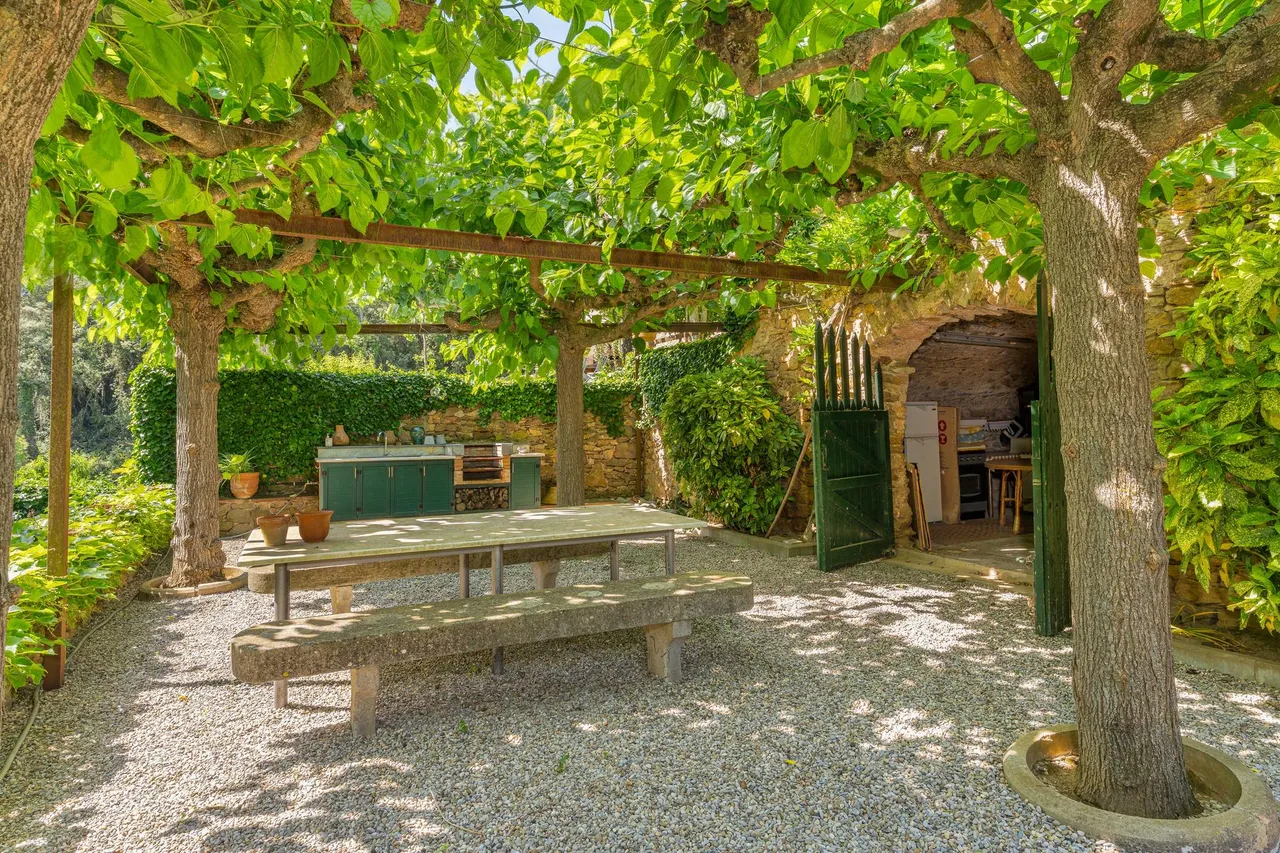 living - Casa rural de 480m² en venta en Baix Empordà, Girona - gallery - 7