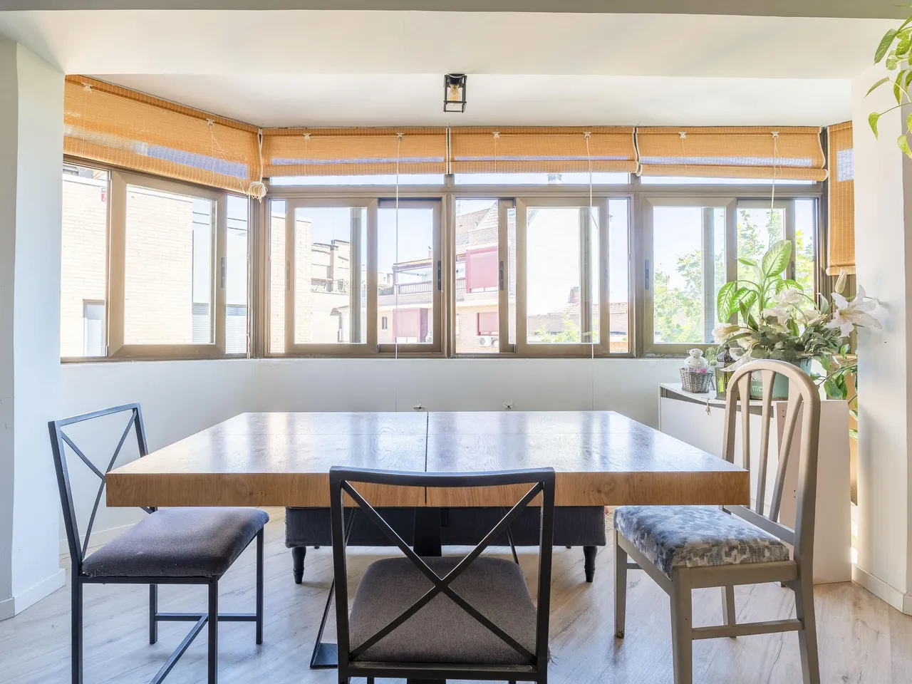 living - Piso de 85m² en venta en Ventilla - Almenara, Madrid - gallery - 5