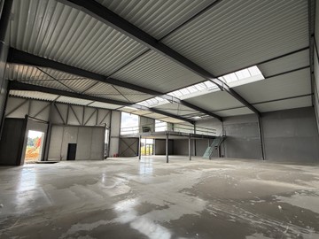 logistics - Activités / Bureaux À Louer - featured